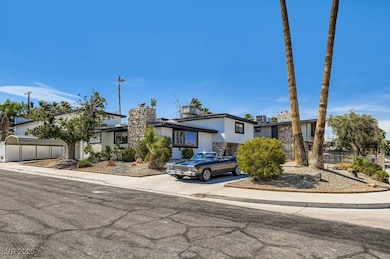 1904 S 16th St, Las Vegas, NV 89104 - photo 3