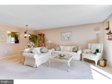 22 Topaz Ln, Trenton, NJ 08690 - photo 3