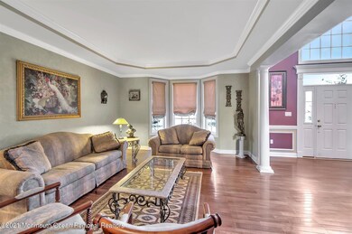05-LIVING ROOM