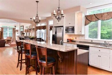 174 Birchbark Dr, Hanson, MA 02341 - photo 4