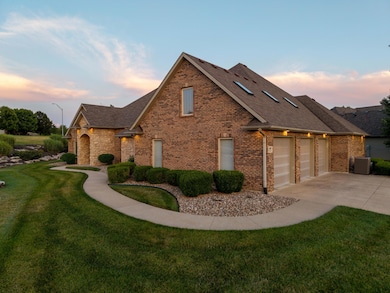 406 Tatlow Dr, Columbia, MO 65203 - photo 2