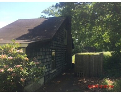 271 E Hartford Ave, Uxbridge, MA 01569 - photo 3