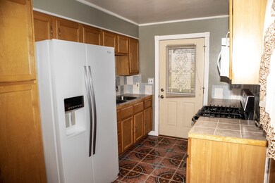 98 Wren Rd, Carpentersville, IL 60110 - photo 6