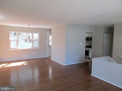 6705 Hastings Dr, Capitol Heights, MD 20743 - photo 5