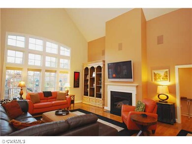 Den/Family/Great Room - Cathedral ceiling, great n