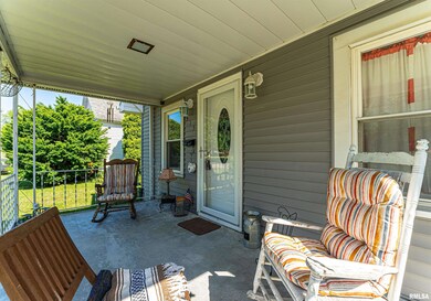 515 4th St, Lincoln, IL 62656 - photo 2