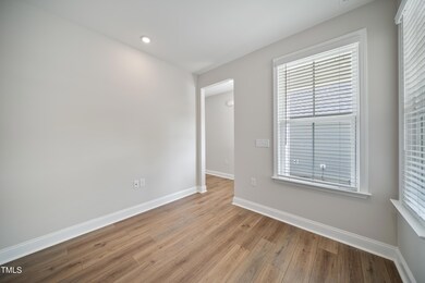 Flex Room