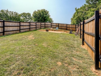 2105 E Watauga Ave, Johnson City, TN 37601 - photo 7