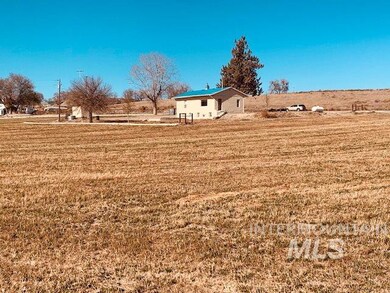 110 Otis Rd, Adrian, OR 97901 - photo 3