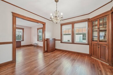 7 Henry St unit 2, Brookline, MA 02445 - photo 3