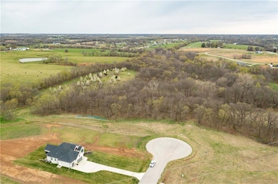 14400 Stringtown Ct, Lake Lotawana, MO 64086 - photo 2