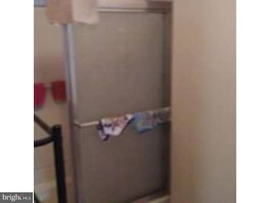 5677 Heiskell St, Philadelphia, PA 19144 - photo 5