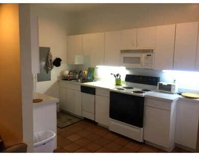43 Saint Botolph St unit 3, Boston, MA 02116 - photo 2