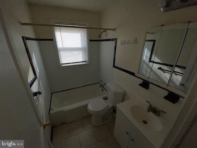 2132 Redthorn Rd, Middle River, MD 21220 - photo 7