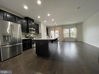 18055 Red Mulberry Rd, Dumfries, VA 22026 - photo 5