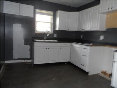 788 Demorest Rd, Columbus, OH 43204 - photo 4