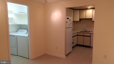 1975 Kennedy Dr unit 1975, McLean, VA 22102 - photo 6