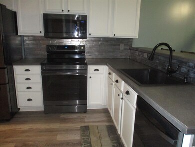 5846 Longwood Dr unit 302, Murrells Inlet, SC 29576 - photo 4