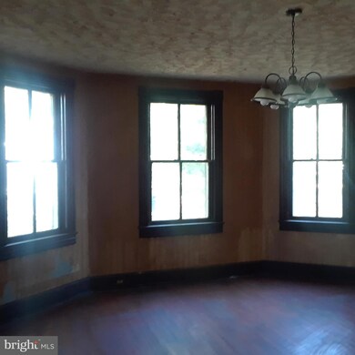 3605 Brehms Ln, Baltimore, MD 21213 - photo 6