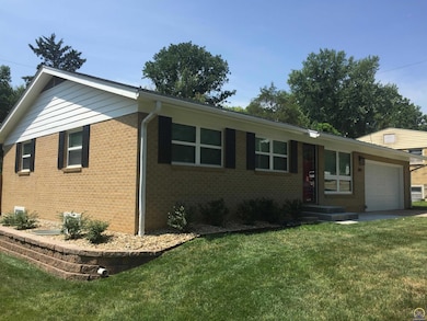 1407 SW 29th St, Topeka, KS 66611 - photo 2