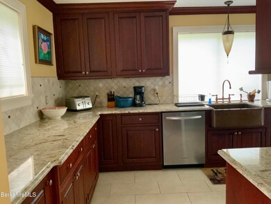 8 Lake View Rd, Great Barrington, MA 01230 - photo 5