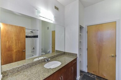 Master Bath-huge closet behind the door