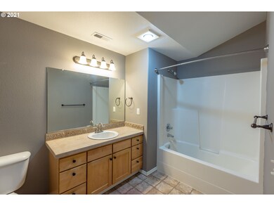 5911 NE 56th St, Vancouver, WA 98661 - photo 5