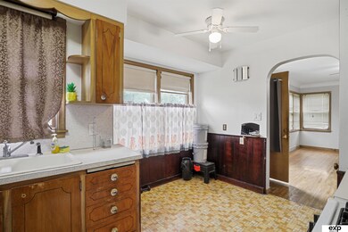 3502 Drexel St, Omaha, NE 68107 - photo 6