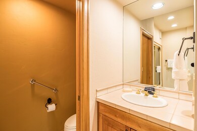 57046 Peppermill Cir unit 26-C, Sunriver, OR 97707 - photo 7