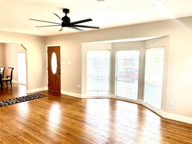 610 Fairbanks St, Houston, TX 77009 - photo 4