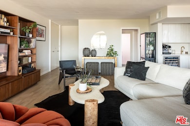 8401 Fountain Ave unit 12, West Hollywood, CA 90069 - photo 6