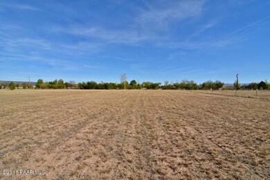 24260 N Big Springs Ranch Rd, Paulden, AZ 86334 - photo 4