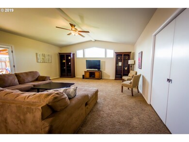 2577 Elysium Ave, Eugene, OR 97401 - photo 7