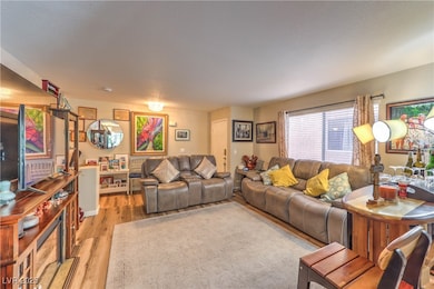 8056 Cimarron Ridge Dr unit 101, Las Vegas, NV 89128 - photo 5