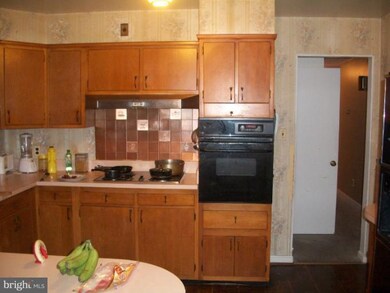 6110 Cipriano Rd, Lanham, MD 20706 - photo 4