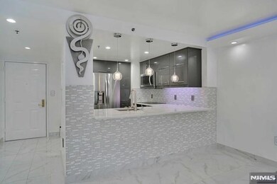 Palisades unit 710, Fort Lee, NJ 07024 - photo 6