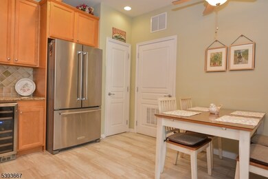 Wanaque Reserve unit 202, Wanaque, NJ 07465 - photo 4