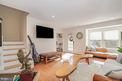 15742 Widewater Dr, Dumfries, VA 22025 - photo 5