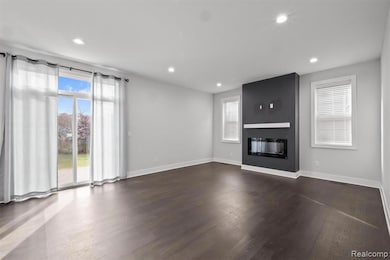 4001 Elmhurst Rd, Waterford, MI 48328 - photo 5