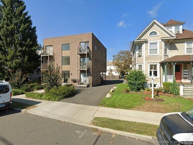 62 4th St, Stamford, CT 06905 - photo 2