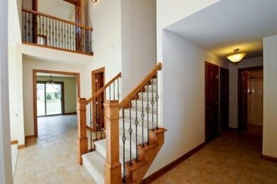 9222 Lane St, Merrillville, IN 46410 - photo 2