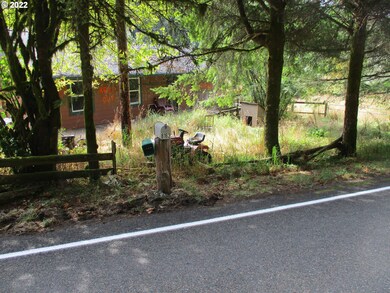 8162 N Fork Siuslaw Rd, Florence, OR 97439 - photo 7