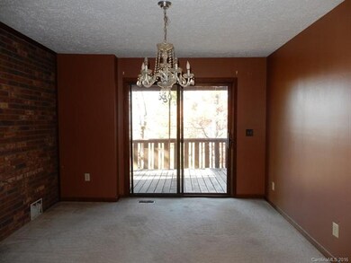 114 Ballantree Dr, Asheville, NC 28803 - photo 7