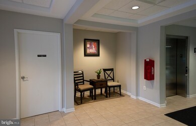 2310 Lydia Hollow Dr unit B4, Glen Mills, PA 19342 - photo 3