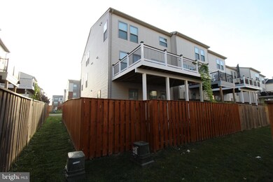 24469 Laurel Thicket Terrace, Sterling, VA 20166 - photo 4