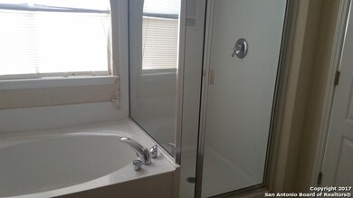 3906 Blue Oak Pass, San Antonio, TX 78223 - photo 7