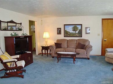 286 Homestead Dr, North Tonawanda, NY 14120 - photo 2