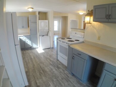 43 Elm St, Whitefield, NH 03598 - photo 4