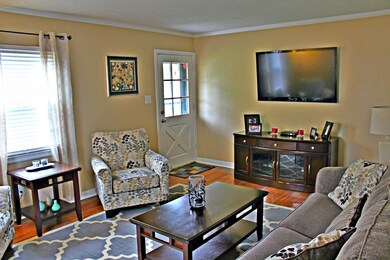 Livingroom2