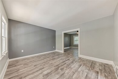 120 Milton St, Aliquippa, PA 15001 - photo 7